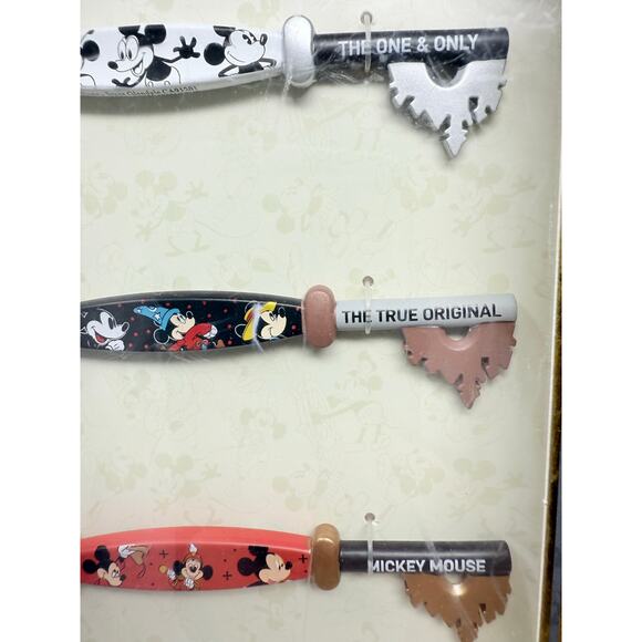 Disney Mickey Mouse Through the Years Collectible Key Special Edition Set of 3 - Picture 3 of 4